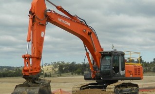2013 Hitachi 33/35T - ZX330/350LCHs WET/DRY HIRE-4 AVAILABLE 1