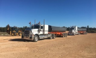 Prime Mover and Road Train / Single Side Tippers 1
