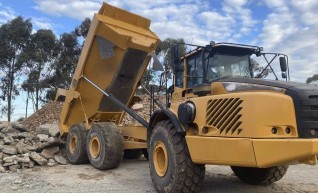 Volvo A40 6x6 Articulated Haul Truck (Moxy) 1