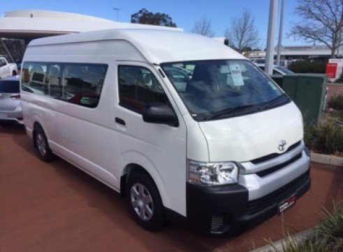 12 or 14 Seater Hiace 3.0 L Turbo Diesel C/Bus Automatic Trans