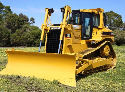 D7H BULLDOZER WITH WINCH