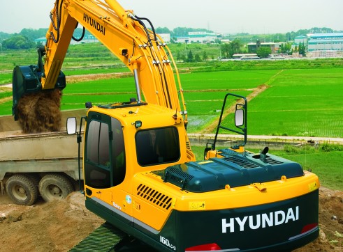 Hyundai 16T R160LCD-9 Excavator 1