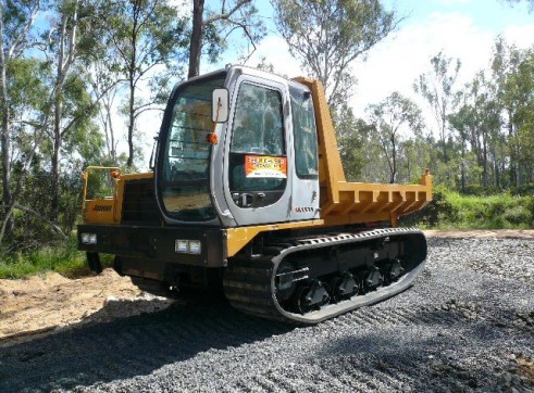 Rubber Tracked Dump Truck 