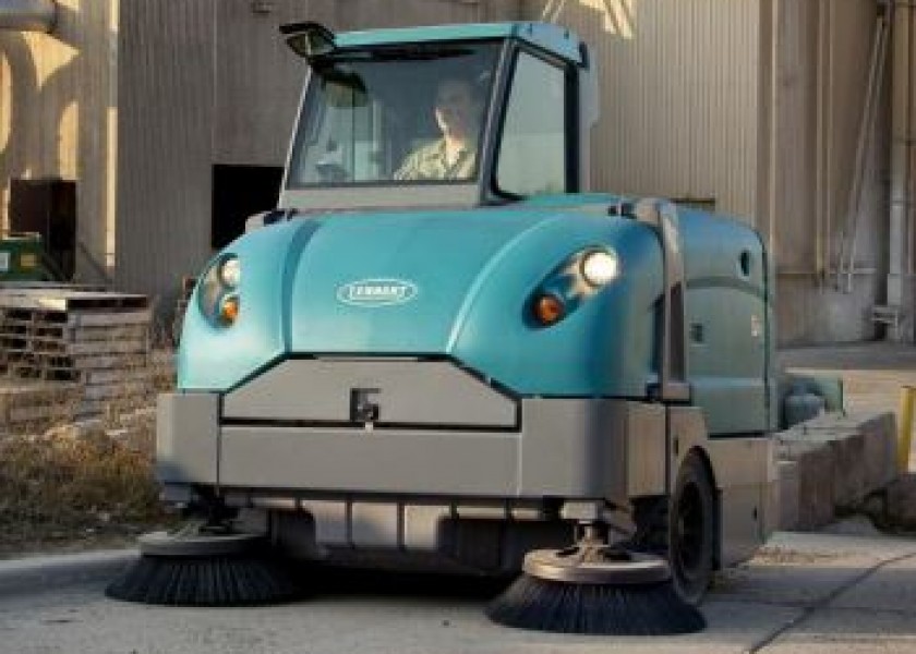 4 x S30 Diesel Ride On Sweeper - Open Seating 3