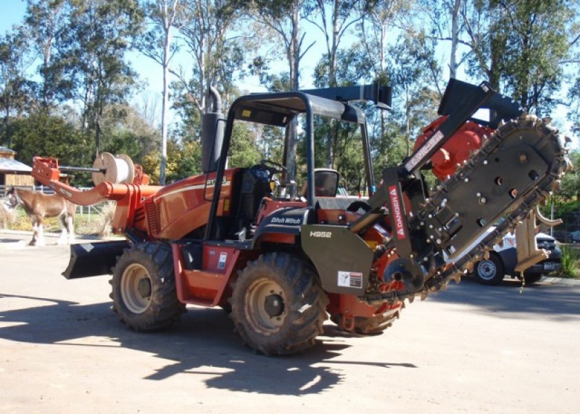95HP Ditch Witch Vibratory Plough 9