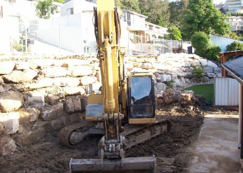 Excavator 20 tonne 1